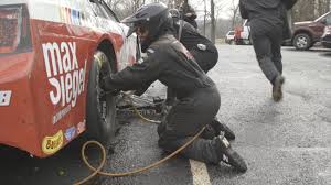 Shock technicians make approximately $100,000, for instance, or if you become a member of the pit crew, you'll see a salary of about $150,000 (reference.com). Nascar Tire Changer Makes Pit Crew History Abc News