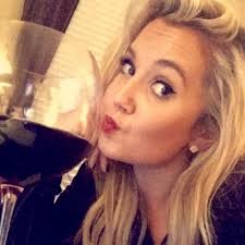 Lisa Steffes's Instagram, Twitter & Facebook