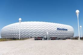 As some of you might know i work in the allianz arena as a tour guide next to uni and today i was an angel, basically spending my whole day in bayern's locker room and giving away sweets to little children just wanted to share some pictures because it was. Allianz Arena Keeps Euro 2020 Matches Will Host Spectators Bavarian Football Works