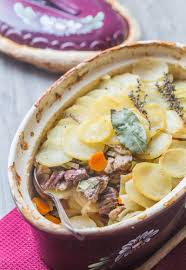 Des plats cuisinés qu'on aime retrouver les soirs où l'on n'a pas envie de faire la popote mais juste de se régaler. Baeckeoffe Recette Alsacienne
