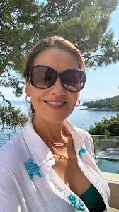 Needless to say my teenage children are delighted by my obsessive hat  wearing 😝😝 1st hat