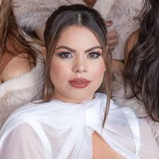 ANA MUELLER (@anabmueller)