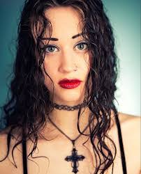 Emma Satterfield's Instagram, Twitter & Facebook