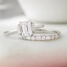 Pin By Cheyenne Oakes On Ring In 2020 Classic Wedding Rings Unique Engagement Rings Platinum Wedding Rings