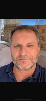 Scam alert: fake accounts using artist's work