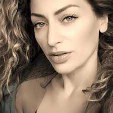 Profile for Laura Ene