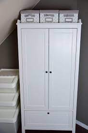 In ikea kinderzimmer schrankn dass die sachen so einbisschen der kategorie aufgeraumt sinddamit die berliner immer weiss wo alleszuruck geraumt. Der Sundvik Kleiderschrank Von Ikea Steht Bei Uns Im Babyzimmer Ikea Babyzimmer Ikea Kinderzimmer Kleiderschrank Baby Zimmer Ikea