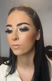 Beautiful Daisy headed to a wedding 🌸💗