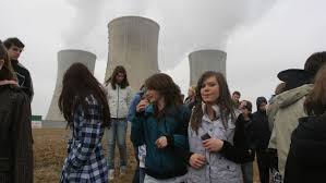 Jaderná elektrárna temelín, obecně často nazývaná temelín (zkratkou jete, někdy také ete nebo jet), je elektrárna s největším instalovaným výkonem v česku. Temelin Nici Tornado I Houmr Na Veline Test Eu Zacal Aktualne Cz