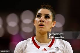 Mallory Collier of the NC State Wolfpack puts up a shot against...  Nachrichtenfoto