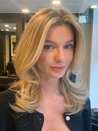 Warm Blonde Shades to Inspire Your Clients With This Autumn