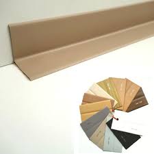 Die ausgezeichnetesten abschlussleiste türen analysiert. Kunststoff Scheuerleiste Sockel 30x30 Mm Meterware Michelberger Ihr Trendy Teppich Shop