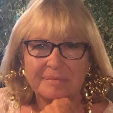 Hi just arrived today. Staying at Ola apartments but can't find any open  supermarkets nearby? Want to stock up