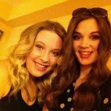 Kendra Ashby's Instagram, Twitter & Facebook