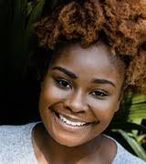 Shana Lee's Instagram, Twitter & Facebook