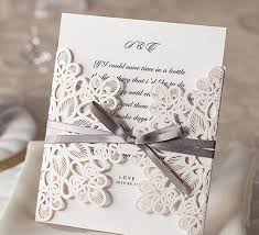 Wishmade Einladungskarten Fur Hochzeit Geburtstag Taufe Weiss Blumen Lasercut Design Mit Schleife 50 Stucke Inkl Umschlage Einladungen Einladungskarten Hochzeit