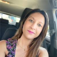 30+ perfiles de «Beatrice Rey»