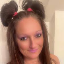 The Crain is the result of Ross Crain's 30 years in the restaurant  business. It started by waiting tables and bartending in college which led  to working with Hal Smith Restaurants operating