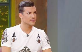 Son dakika kerimcan durmaz haberleri ve kerimcan durmaz haberleri ile ilgili tüm sıcak gelişmeleri sayfamızdan kerimcan'a ödül verilmesine kızan erkan petekkaya, acun'a demediğini bırakmadı. Kerimcan Durmaz 20 Kisiden Dayak Yedi