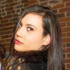 Lindsey Bartlett's Instagram, Twitter & Facebook