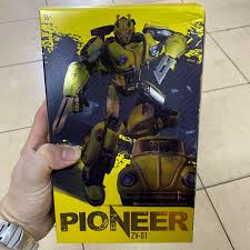 Does bumblebee die in transformers 3? Transformer Zetatoys Zt 01 Pioneer Bumblebee Instock Shopee Malaysia