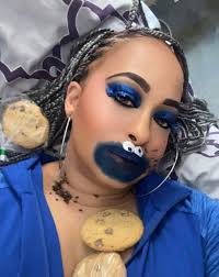 Grinch Donuts Review and Availability