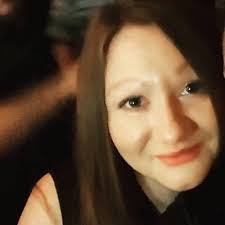 Kelly Dower's Instagram, Twitter & Facebook