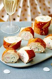 Laugenringe Leberkasecreme Lecker Mit Rezept Snack Geburtstag Kalt In 2020 Fingerfood Partyrezepte Fingerfood Fingerfood Rezepte
