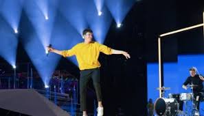Programmet skal vise alle de 39 reserveopptakene som hvert land måtte sende inn i. Albert Cerny Von Lake Malawi Steht Im Finale Der Polnischen Esc Vorentscheidung Esc Kompakt