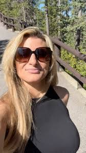 Michelle Appleton's Instagram, Twitter & Facebook