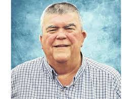 Mary Piatt's Instagram, Twitter & Facebook