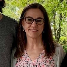 Tracy Chesney's Instagram, Twitter & Facebook