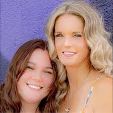 Tell Meteorologist Felicia Combs good-bye! She's heading for warmer temps--  home to Florida. She will be missed! With Sara Forhetz