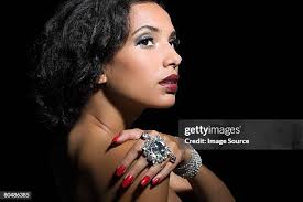 19 965 Diamond Bracelet Women Stock Photos, High-Res Pictures, and Images