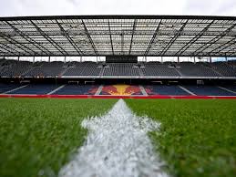 Ascii characters only (characters found on a standard us keyboard); Bundesliga News Vorstand Von Red Bull Salzburg Im Amt Bestatigt