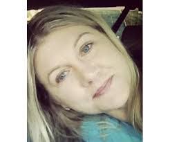 Nicole Tracy's Instagram, Twitter & Facebook