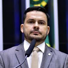 Colunista Capitão Alberto Neto