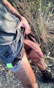Cock 23cm Pissing on the Trail with People Watching: Gay Sneakers Amateur  Porn