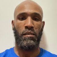 Shawn Bonds's Instagram, Twitter & Facebook