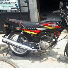 Modifikasi japstyle honda gl pro 1996 sebenernya ngga perlu mahal buat castom, yang penting kita tepat dalam memilah bahan. Jok Gl Pro Max Motif Benik Shopee Indonesia