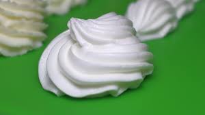 Può essere impiegata con la crema pasticcera, il cioccolato, la nocciola e aromi vari. Come Montare Perfettamente La Panna Italian Cakes