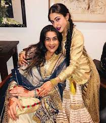 Like Mother Like Daughter Mothersday Saraalikhan Amritasingh Saifalikhan Love Beautiful Strongbond Foreve Amrita Singh Indian Photoshoot Sara Ali Khan