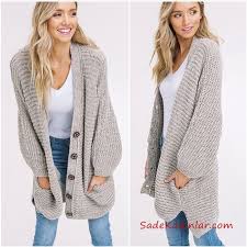 Bayan Uzun Hirka Kombinleri Mavi Skinny Kot Pantolon Beyaz V Yaka Bluz Gri Cepli Dugmeli Hirka Rahat Kiyafetler Skinny Moda Stilleri