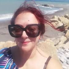 È così oppure no? Chiedo a voi amiche donne (spero che qualcuna mi risponda  😅)