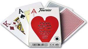 Este es el núcleo del juego, ya que para poder disfrutar de una sesión de poker necesitas fichas y deberemos fijar nuestras apuestas en función a nuestra mano. Fournier 1028935 Baraja De Poker Profesional 100 Plastico Modelos Colores Surtidos Amazon Es Juguetes Y Juegos