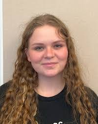 Alexis Travers's Instagram, Twitter & Facebook