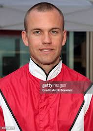 20 Photos & High Res Pictures