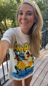 Alex Tee's Instagram, Twitter & Facebook