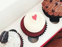 After hearing so much about twelve cupcakes, i was finally here last friday to buy them! Twelve Cupcakes Muara Karang Lengkap Menu Terbaru Jam Buka No Telepon Alamat Dengan Peta