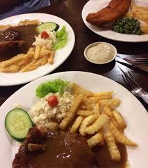 As local as it can be, swee hainanese western grill steak house has long been the neighbourhoods' favourite for more than a decade. 8 Affordable Good Western Food Places In Kl Kl Foodie